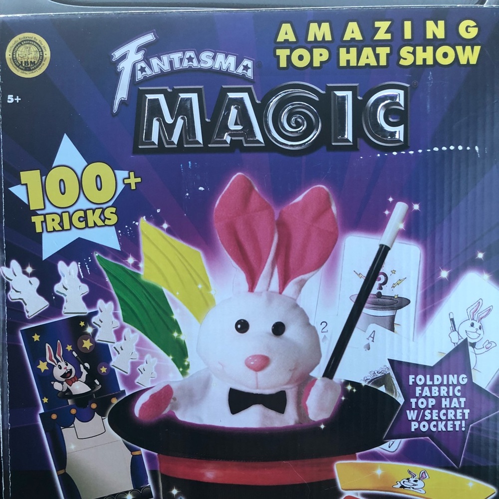 Fatasma Magic Top Hat Show